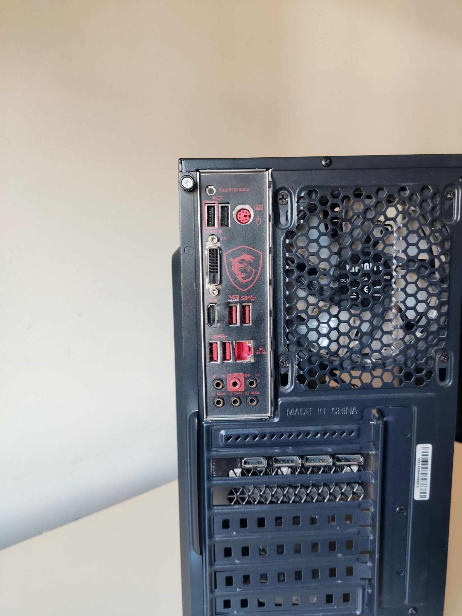 R5 3600, rtx 3060 12gb, 24gb RAM, ssd500gb