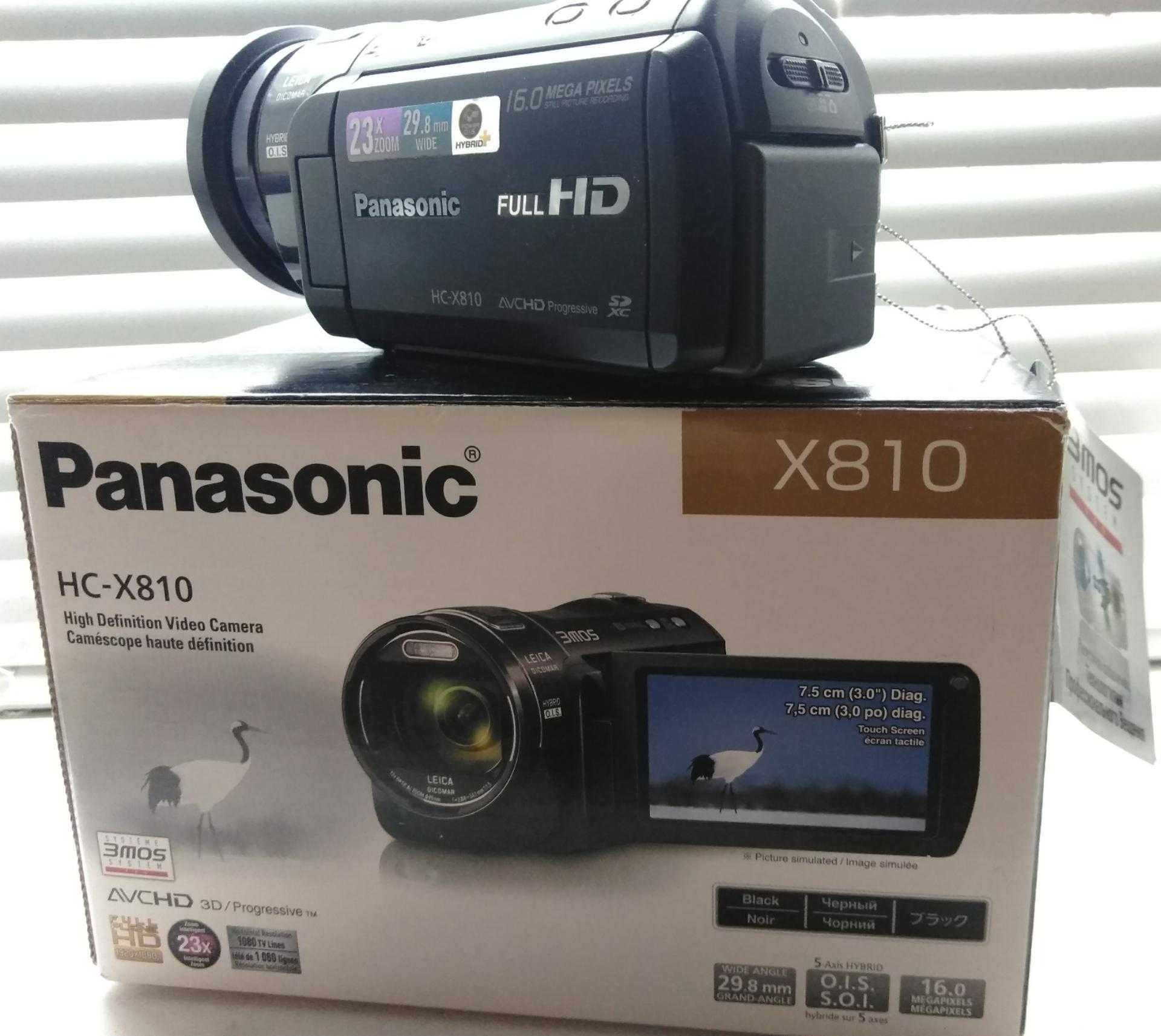 Відеокамера Panasonic HC-X810