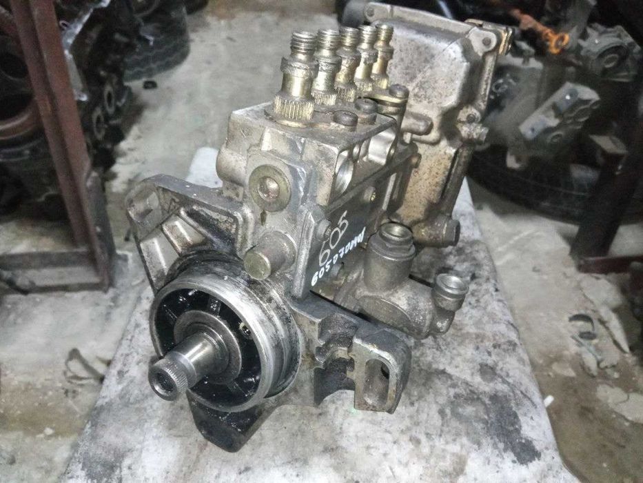 ТНВД паливний насос Mercedes-Benz W210 2.5D 0400195001 6050700401