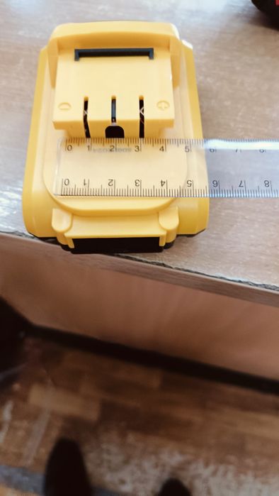 Акумулятор DeWalt для електроінструменту Аккумулятор девольт 20 21 24v