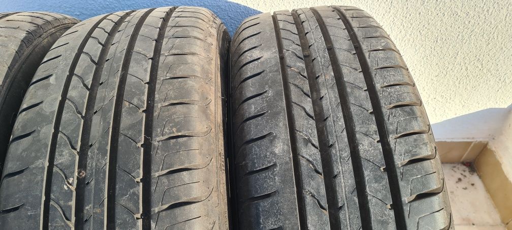 Vendo 4 jantes R16  5/108 com 2 pneus semi-novos
