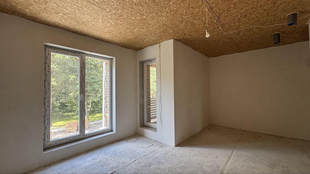 Таунхаус із чистовим наповненням у Стоянці біля рекреаційної зони