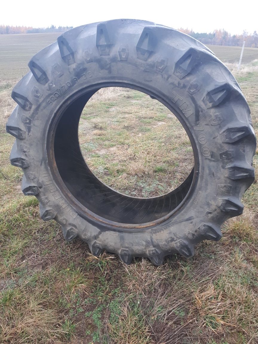 Wzmocniona Ładna opona PIRELLI TM 700 520/70 R - 38 Cała i Zdrowa