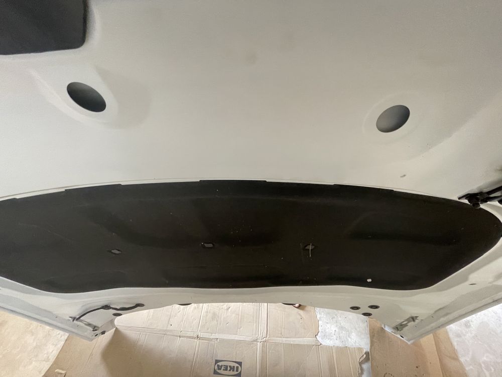 Audi a4 b9 8w maska LS9R idealna