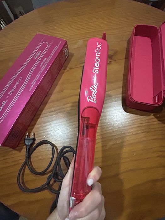 Prancha a vapor da Barbie