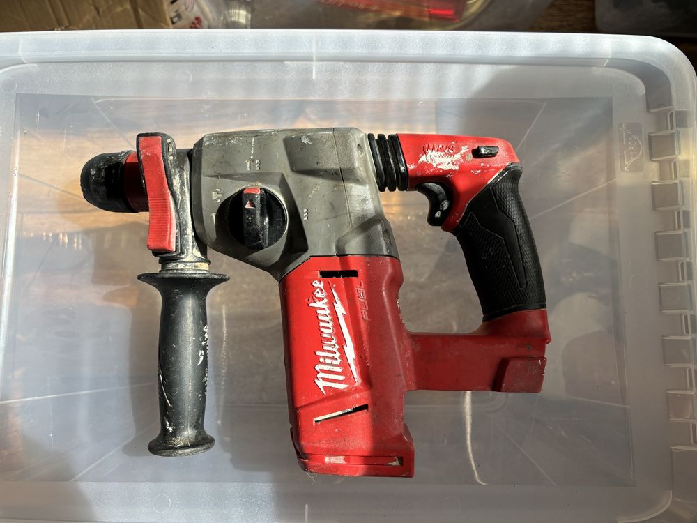 Młotowiertarka Milwaukee M18 CHX 2,5J SDS