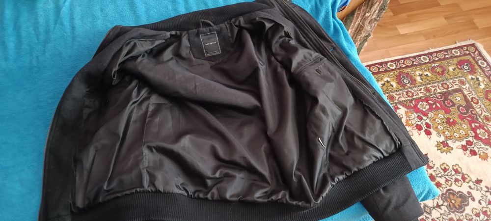 Пальто Reserved чорне