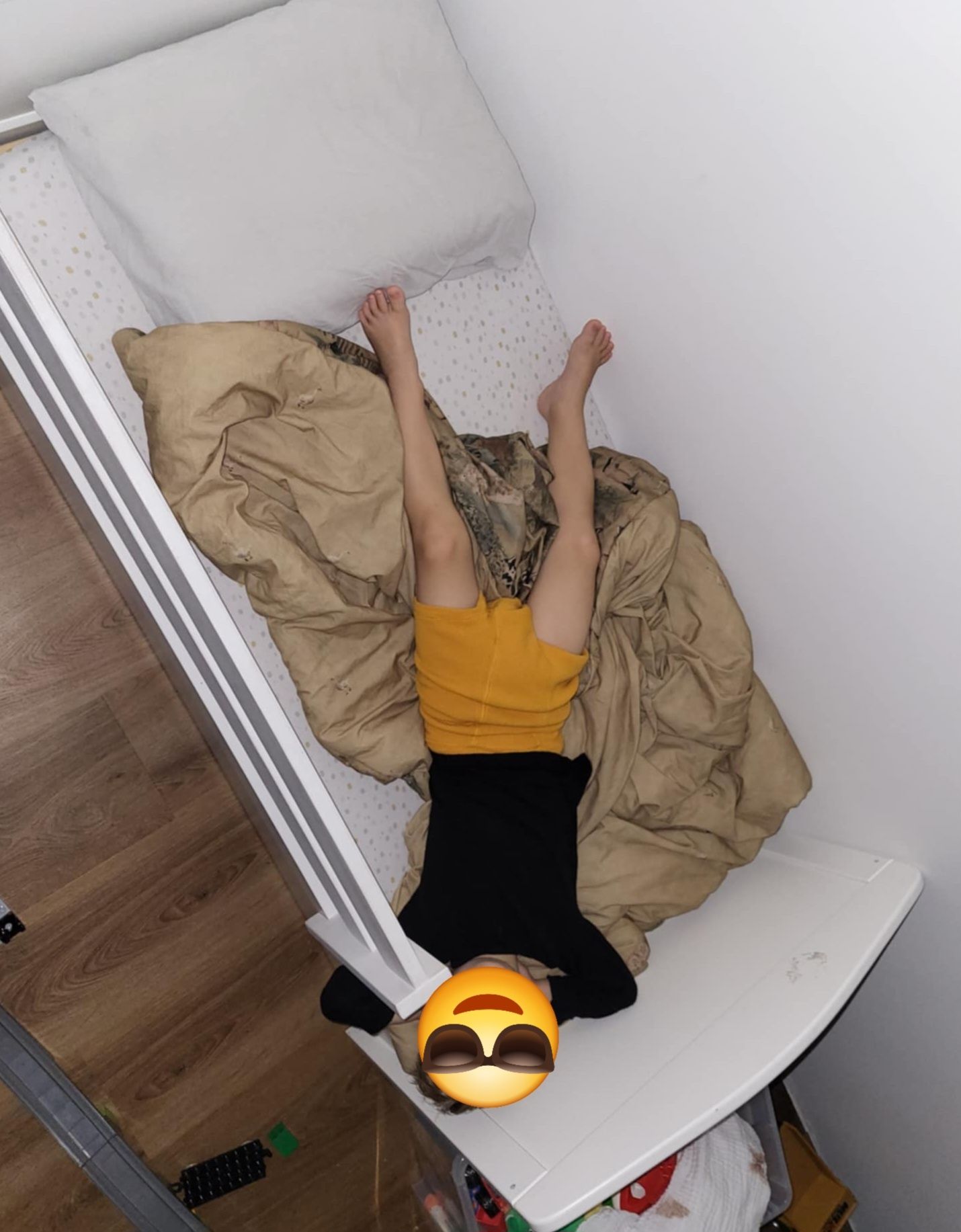 Woodies Łóżeczko dziecięce i niemowlęce Hampton Cot Bed 140x70 szufl