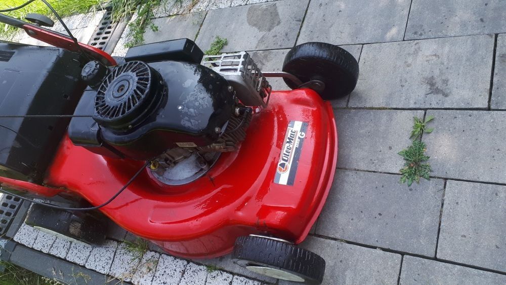 Sprzedam  kosiarke spalinowa honda  pali bez korozji zapraszam
