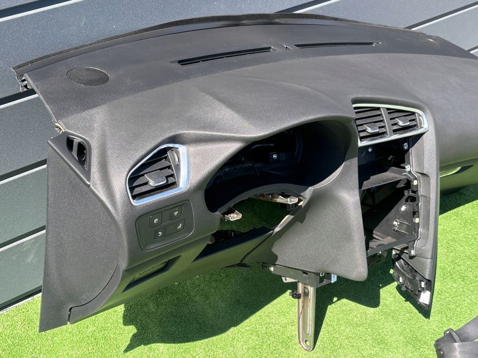 Citroen DS4 deska rozdzielcza pasy airbag