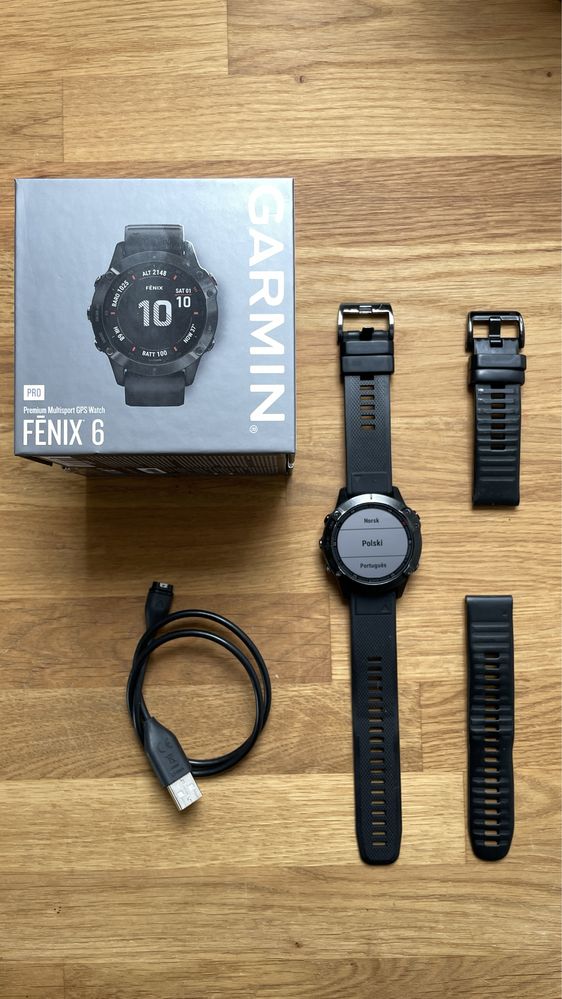 Garmin Fenix 6 - smartwatch sportowy. Bardzo dobry stan.