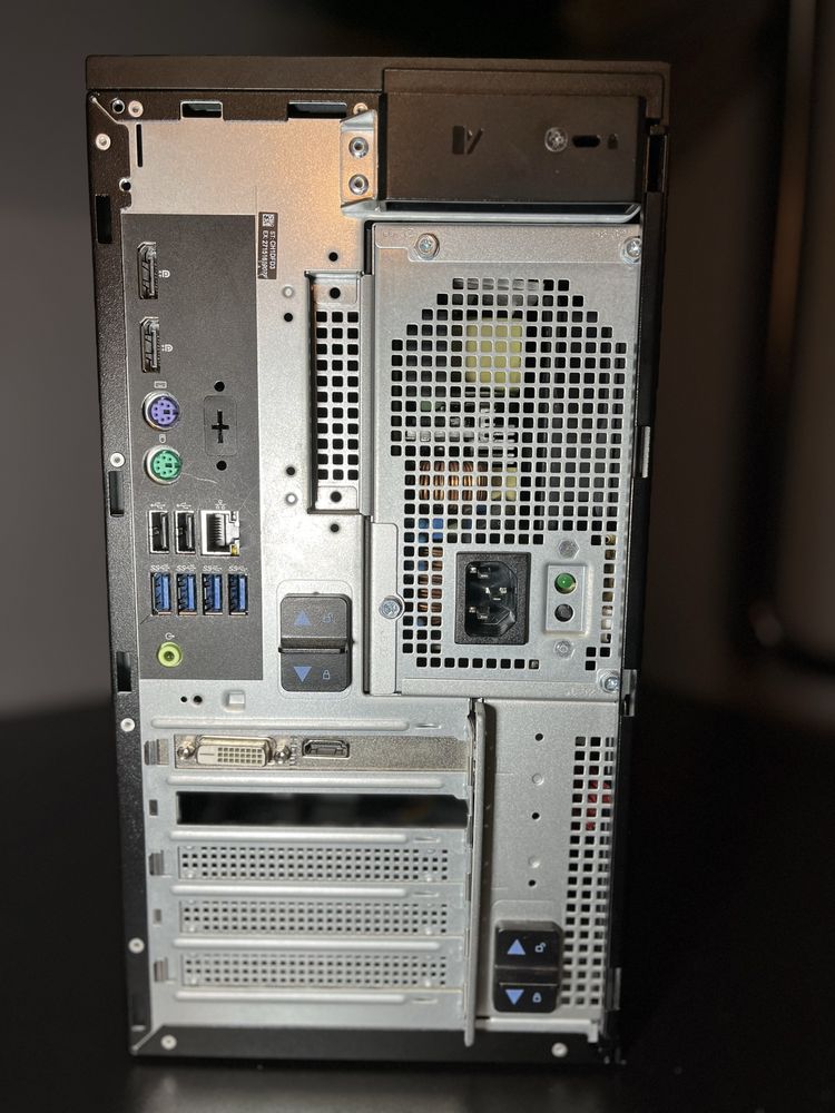 Komputer DELL Precision 3640,Intel(R) Core(TM) i3-10100 CPU