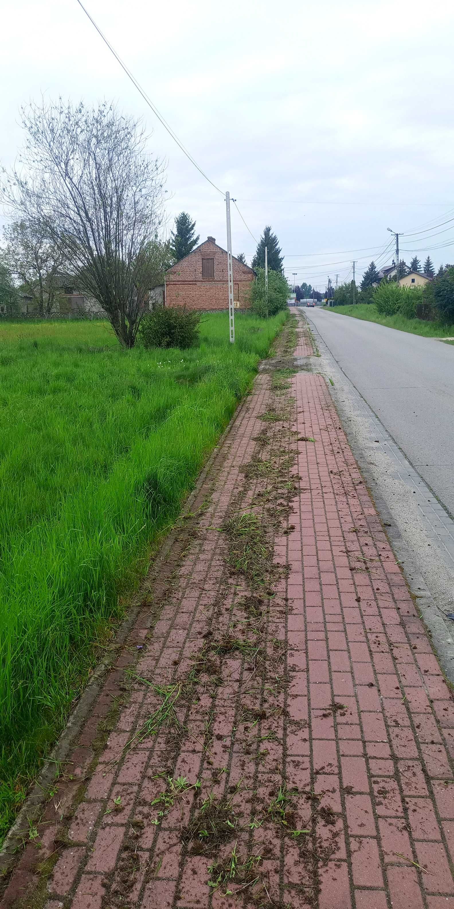 Zamiatanie Dróg  Parkingów Placów  Pielnik Mycie Kostki Brukowej