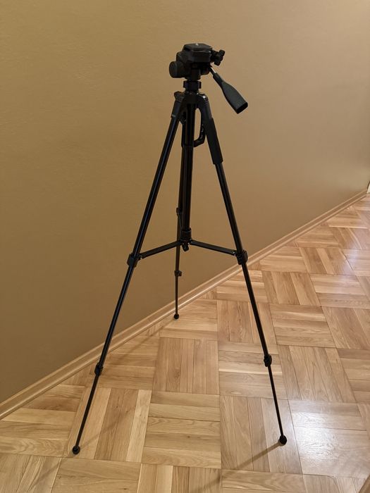 Statyw uniwersalny trójnóg