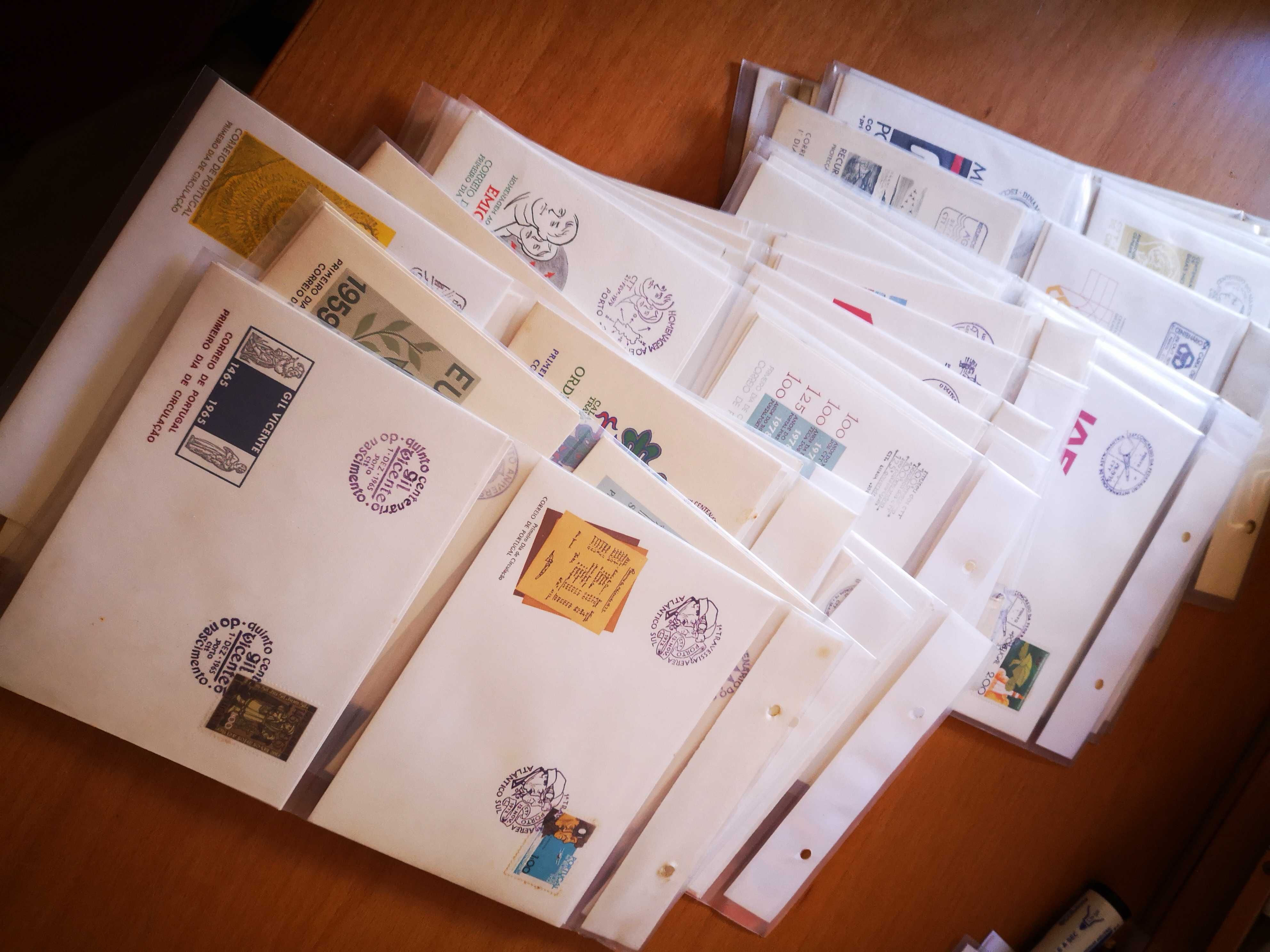 80 Envelopes com selos 1º Dia de Circulação, excelente lote
