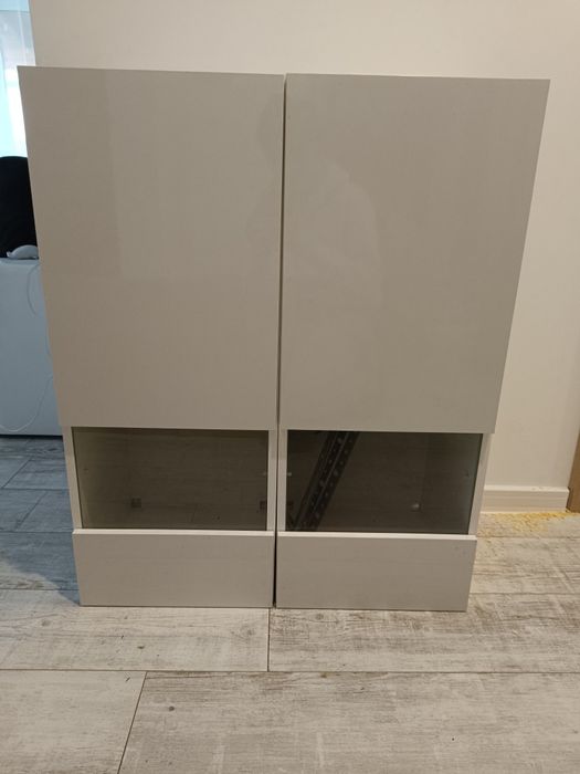 Zestaw mebli białych