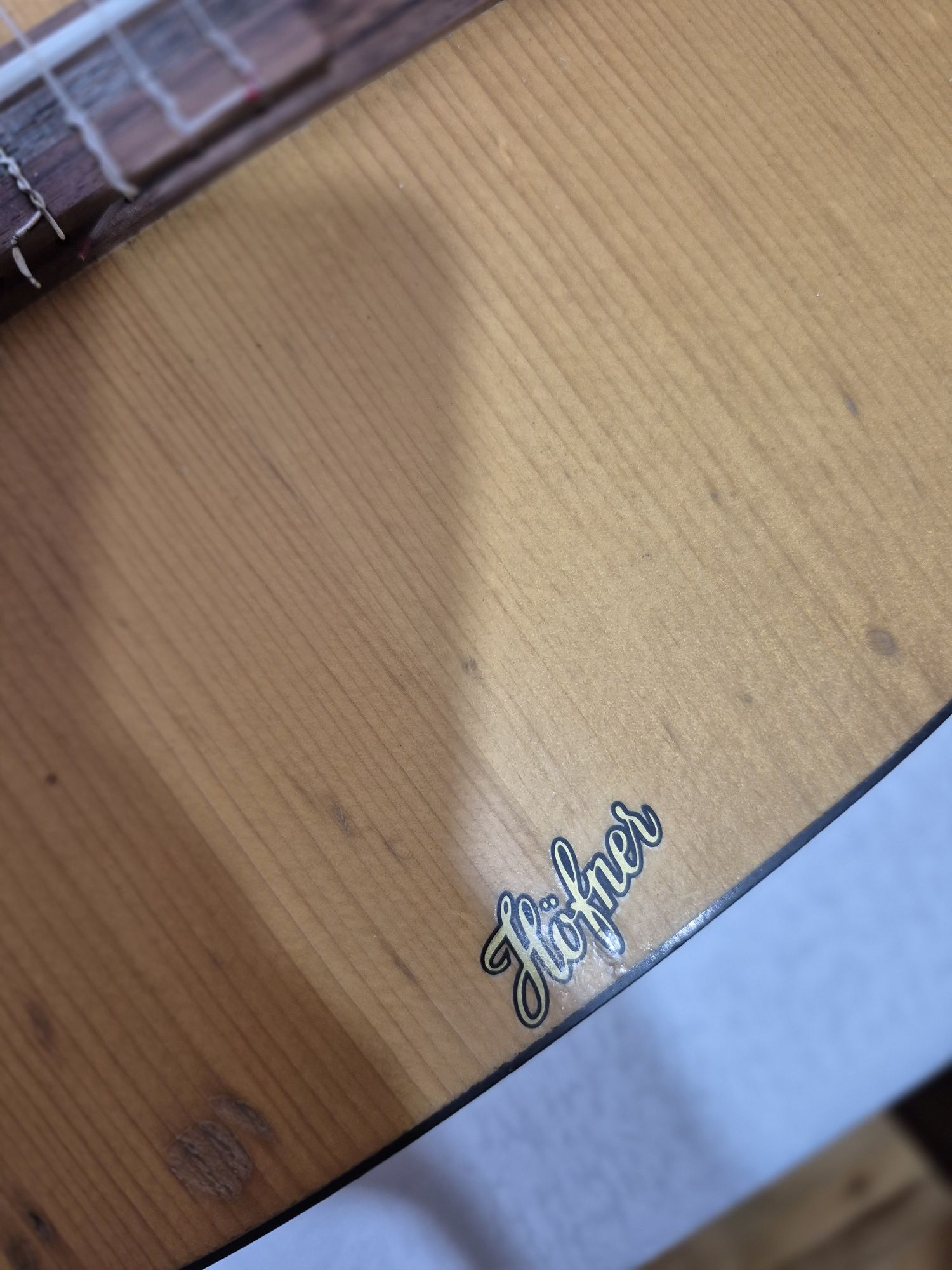 Klasyczna gitara Hofner
