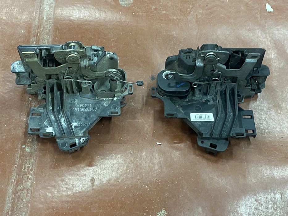 Замок двери правый левый VW Seat Audi Skoda