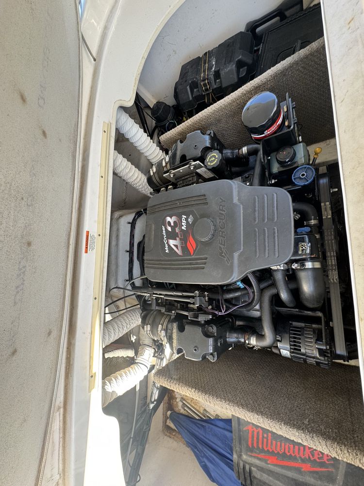 Barco Mariah sx19