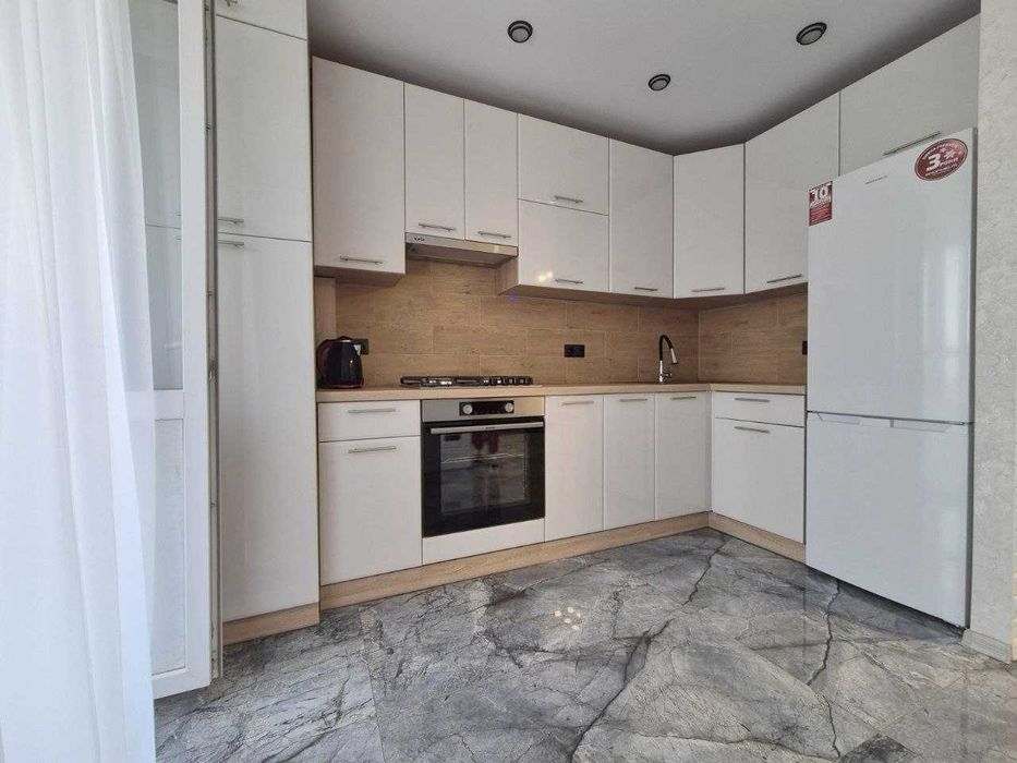 1кімнатна з новим ремонтом в новобудові з автоном.опаленням на Масанах