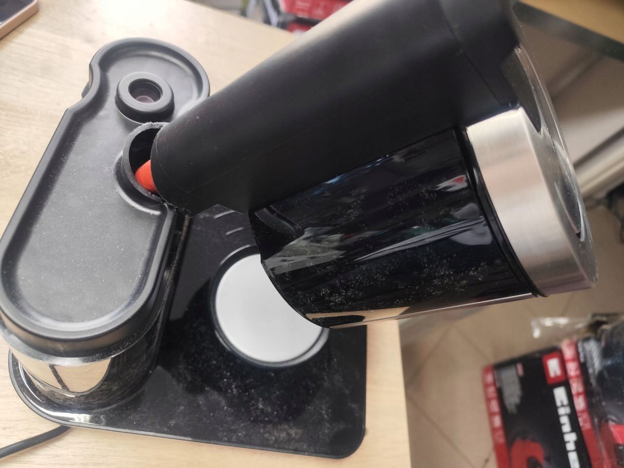 Obudowa z silnikiem ekspresu do kawy Bosch TKA8633 (uszkodzona)