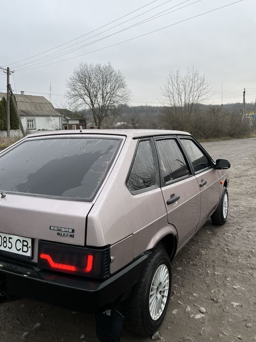В продажу ваз 2109 в хорошому стані
