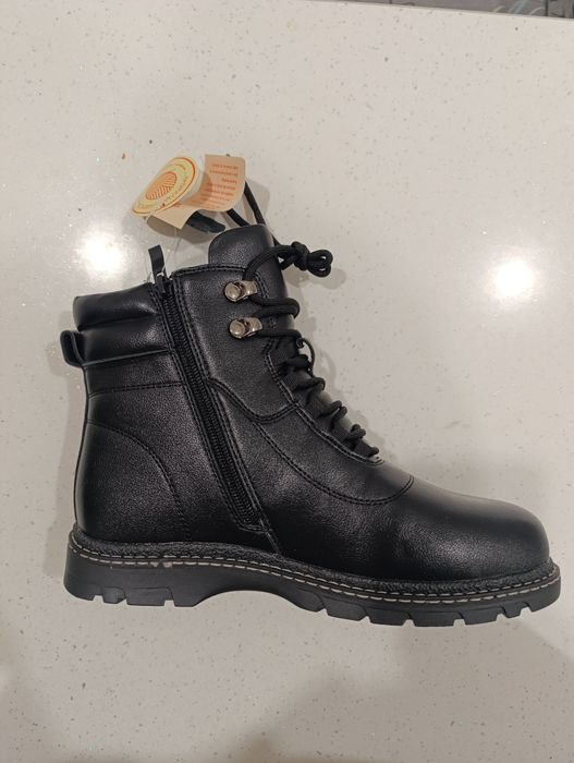 Новые женские ботинки на меху