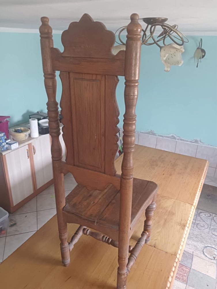 Sprzedam dębowy stół z krzesłami