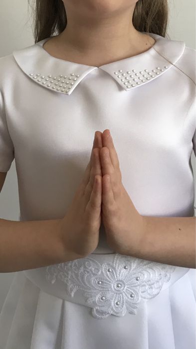 Sukienka komunijne z perełkami na kołnierzyku Bamax