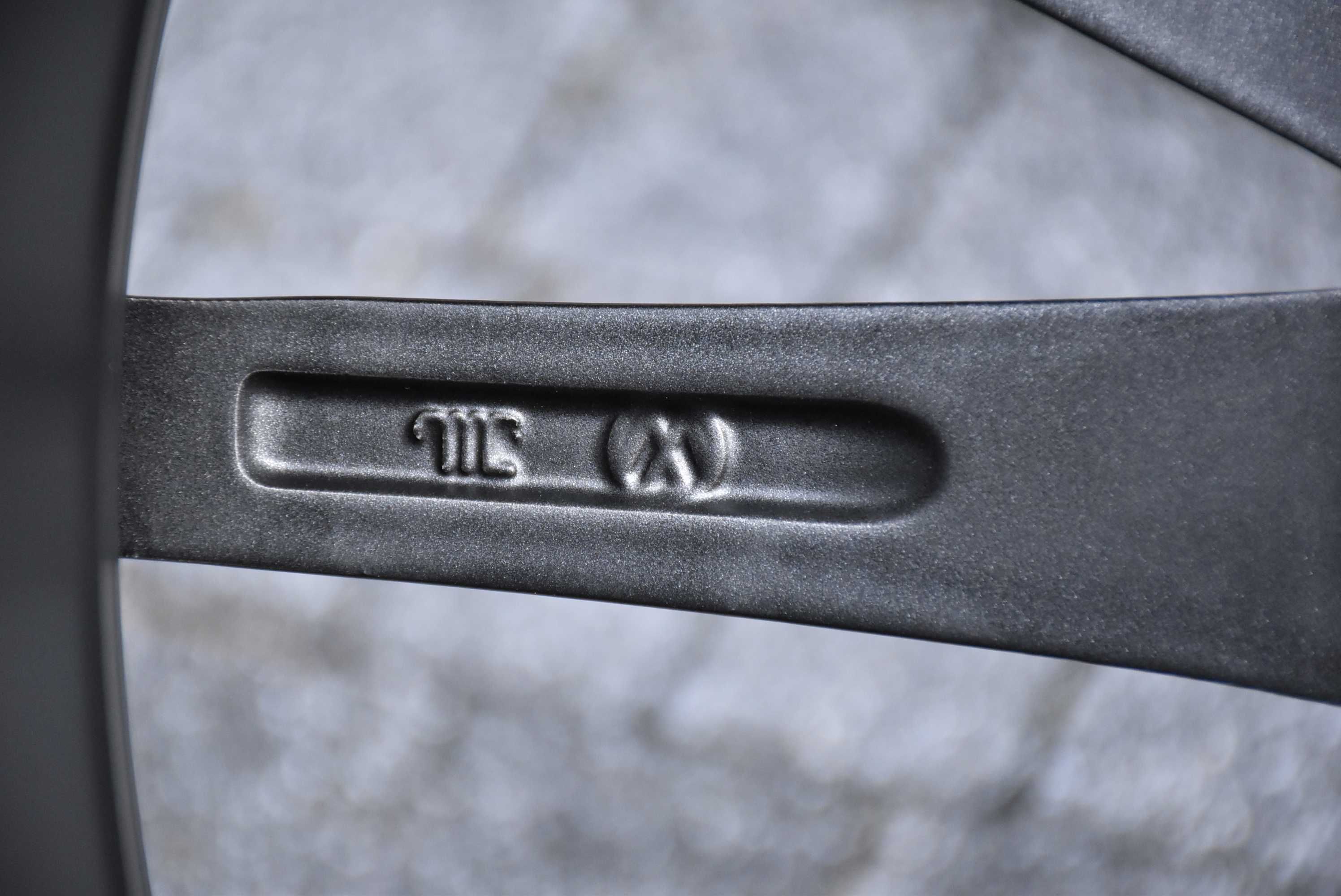 Nowe koła OEM VOLKSWAGEN ARTEON Pretoria 19" Pirelli 2024r