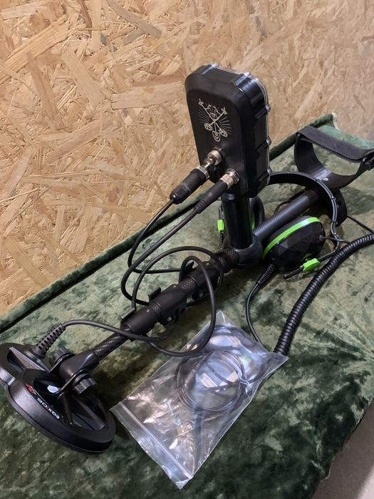 Підводний металошукач Мінелаб Еквінокс 800