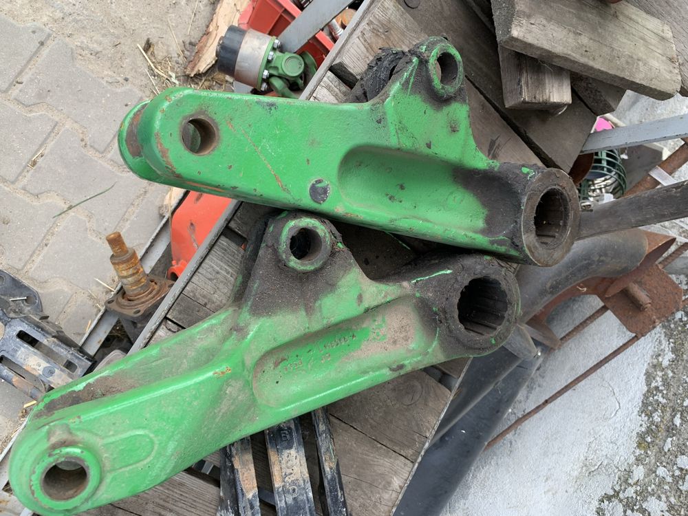 Ramie podnosnika john deere