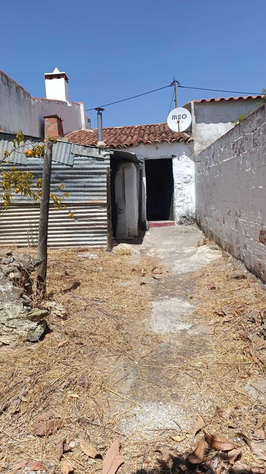 Casa típica alentejana em Safara – 2 quartos, só 25.000€!