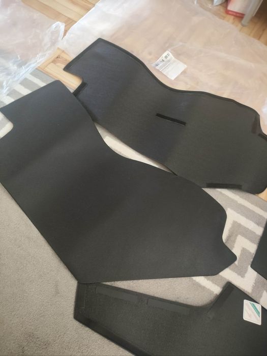 Osłona tunelu do Tesla model Y Juniper 2025