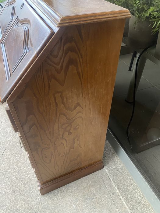 Secretária em madeira com 4 gavetas