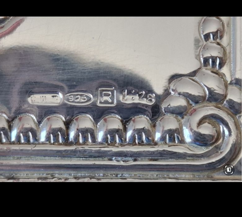 Guarda joias em madeira e prata