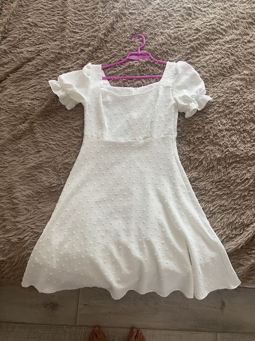 Біле плаття