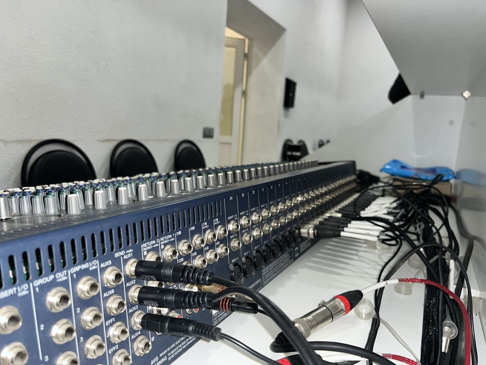 Мікшерний пульт YAMAHA MG 32/14FX