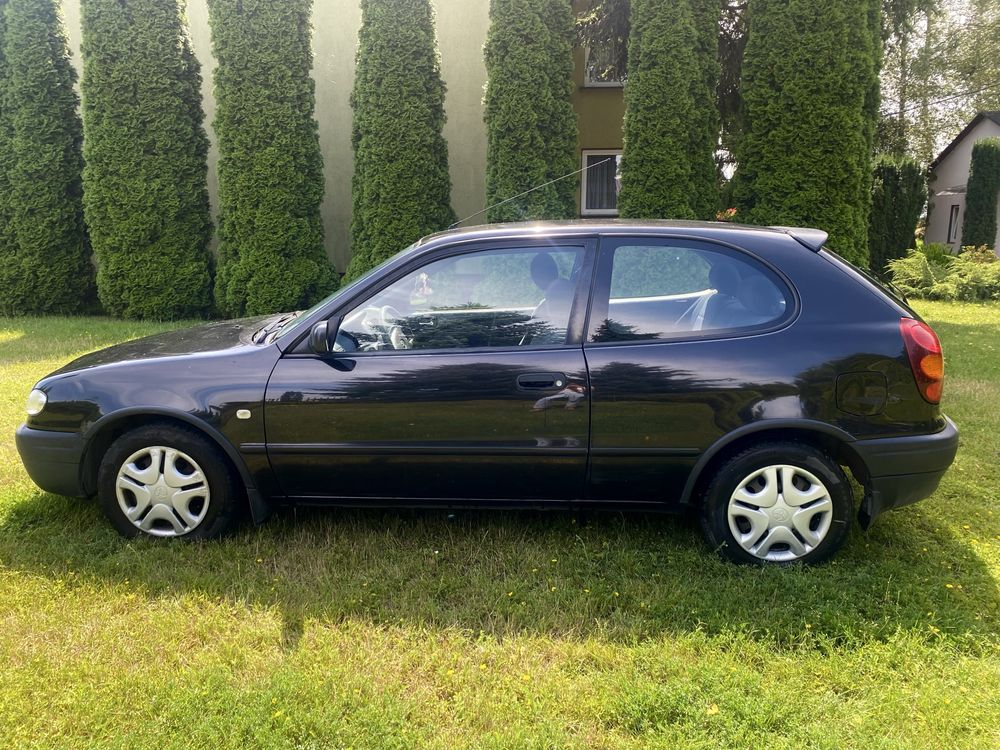Toyota Corolla 2000