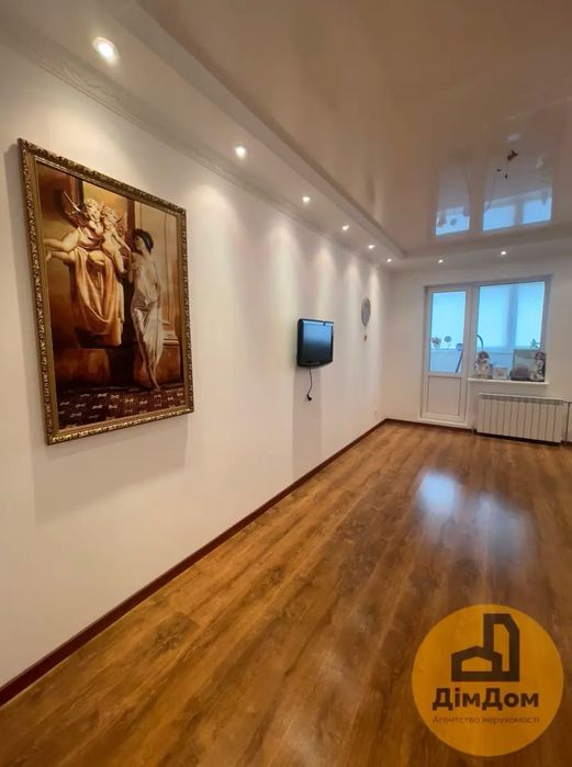 ГЕНЕРАТОР! Продаж 3к квартира вулиця Урлівська 30. БЕЗ КОМІСІЇ