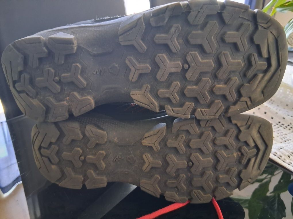 Bota montanha criança decatlon