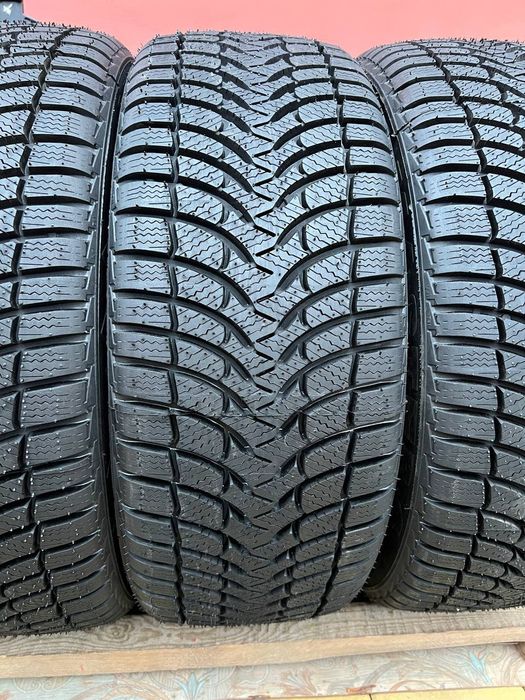 25рік 215/55/17 Alpin. Зима r17. Шини нові 9 mm.