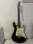 Guitarra eletrica Yamaha EG012