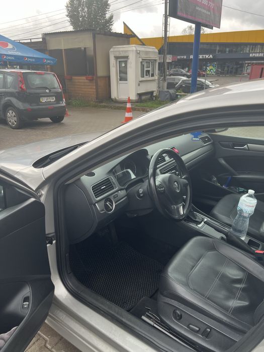 Продаж Фольксваген Пассат B7