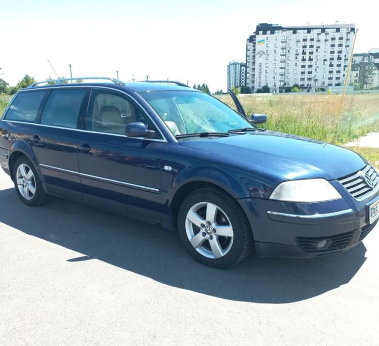 Продаю власний автомобіль Фольцваген пасат В5+