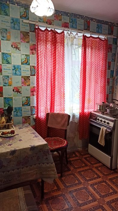 Сдам 4-х комнатную квартиру р-н Варус