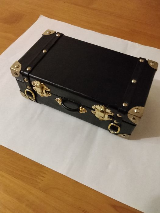 Шкатулка-купюрница чемоданчик для денег