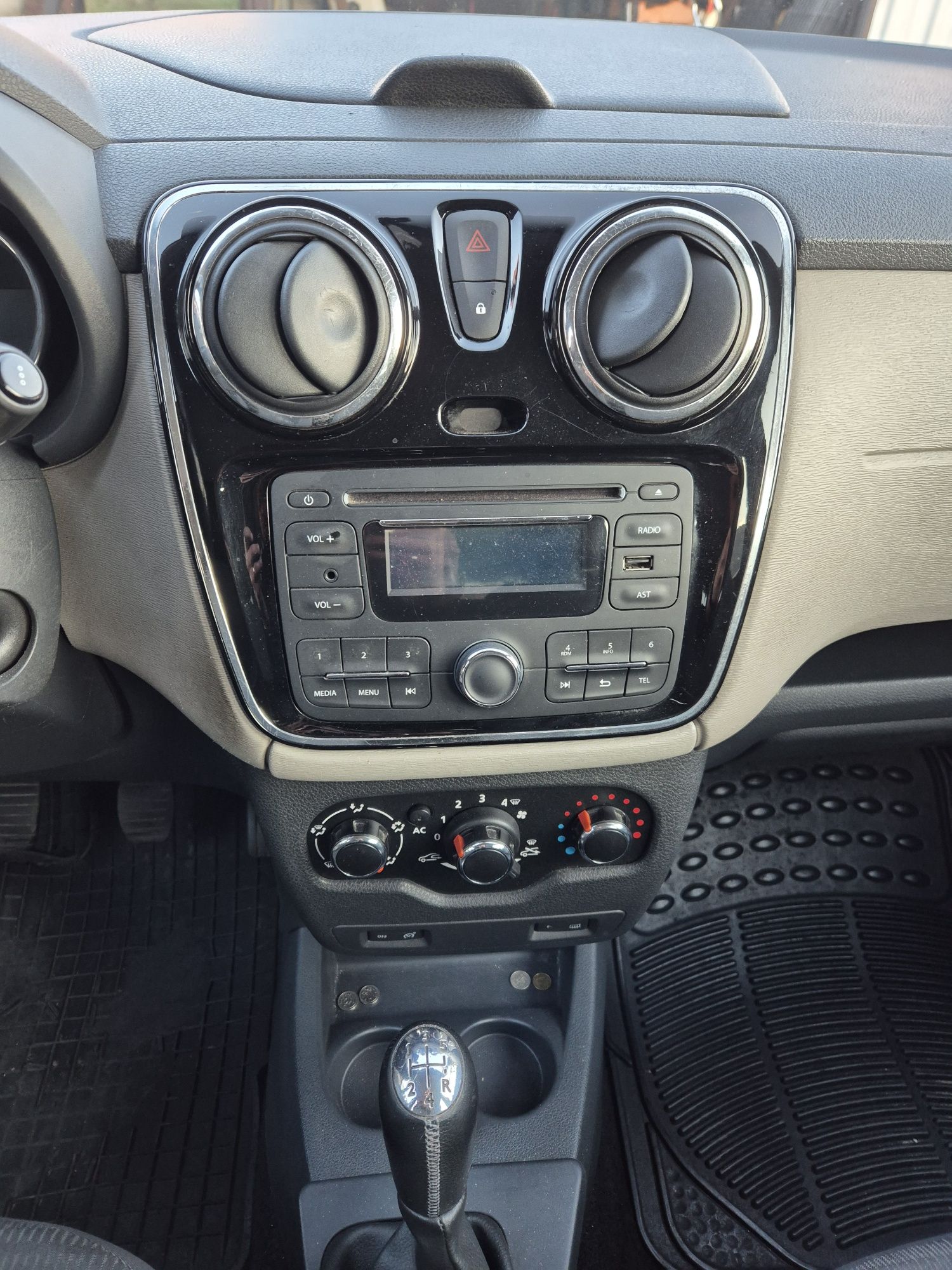 Dacia logy 2012 1.6 benzyna +gaz