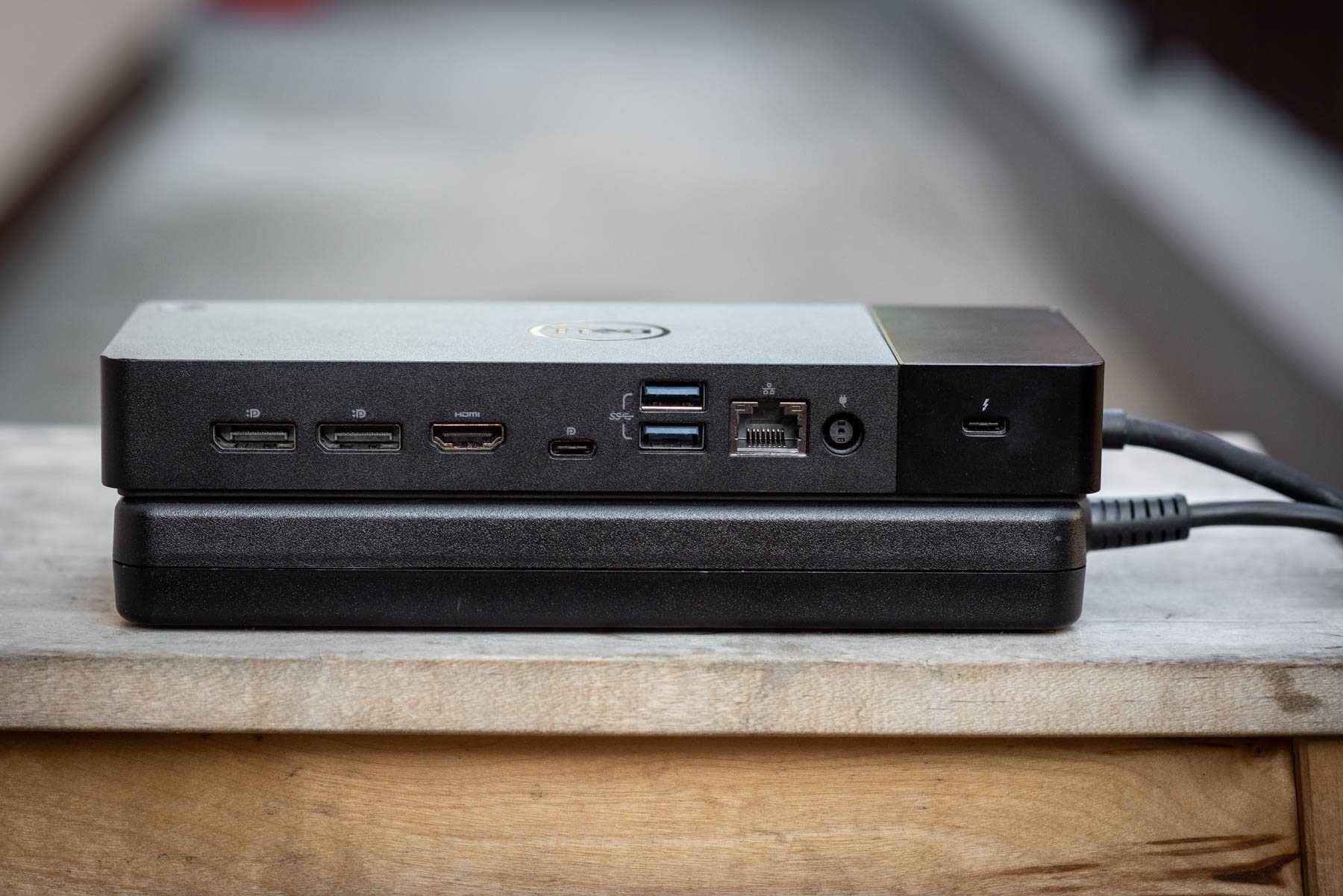 Stacja dokująca Dell WD19TBS z zasilaczem 240W