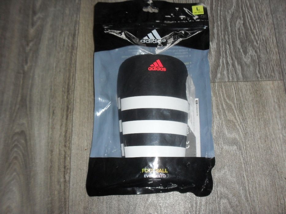 Ochraniacze Piłkarskie adidas EVERLESTO AP7035 r.L